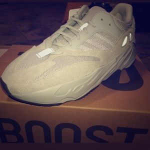 Yeezy boost “salt” 700